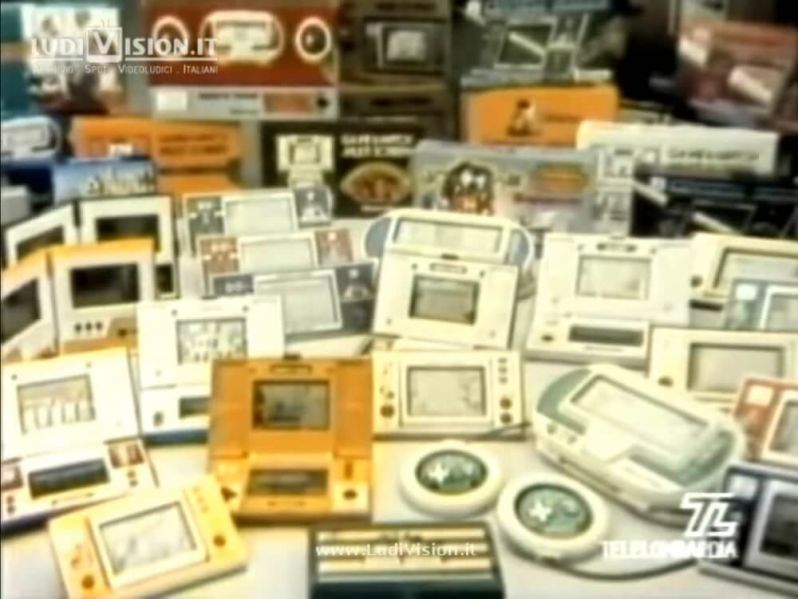 File:Game & Watch spot italiano.jpg